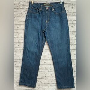 Tommy Hilfiger Women's Size 6 Denim Jeans Mid-Rise Medium Wash